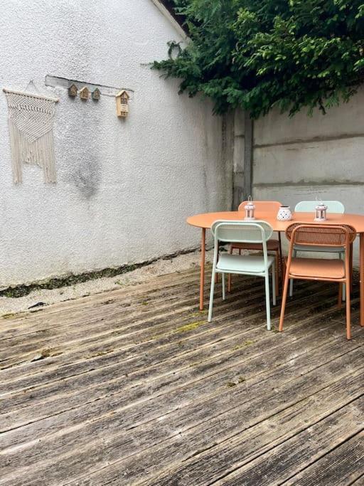La Jolie Petite Maison Saint-Andre-les-Vergers Luaran gambar